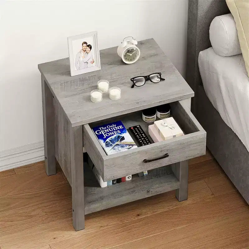 Set di 2 comodini da fattoria con cassetto e ripiano aperto, comodini in legno grigio per camera da letto o ufficio