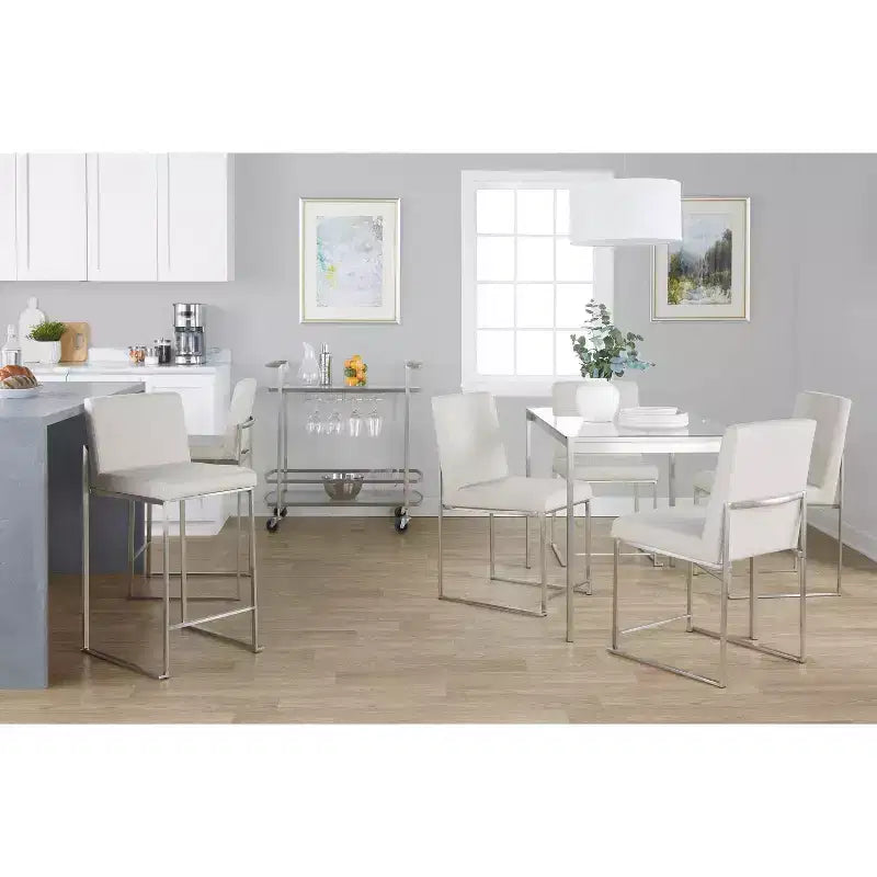 Set di 3 sgabelli da bar alti, struttura in acciaio inossidabile con sedile in tessuto beige