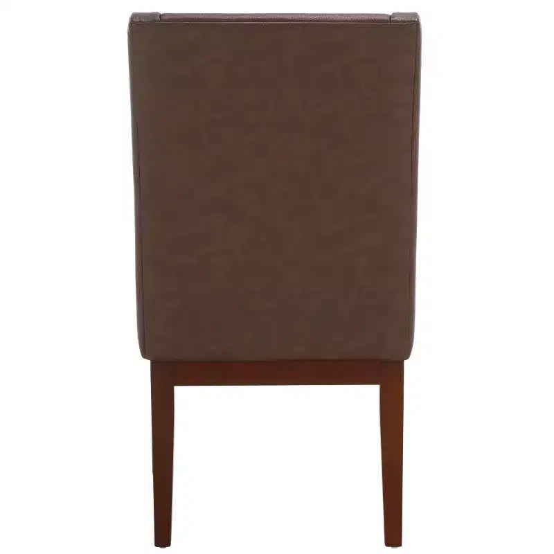 Poltrona con braccioli inclinati, rivestimento in pelle bicast color crema con struttura in legno, capacità 125 kg