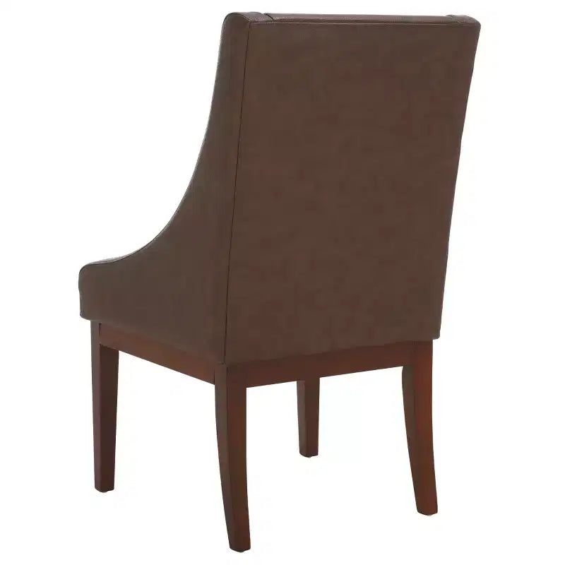Poltrona con braccioli inclinati, rivestimento in pelle bicast color crema con struttura in legno, capacità 125 kg